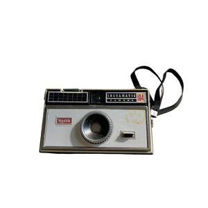 1960s Vintage Kodak Instamatic 104 Film Camera